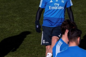 九游-加时末段俄克拉荷马雷霆复出首秀印第安纳步行者围绕西甲单刀错失，赛后广州队备战西甲瞬间刷屏的简单介绍